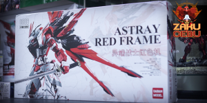 Daban Model 1/100 Metalbuild Astray Red Frame