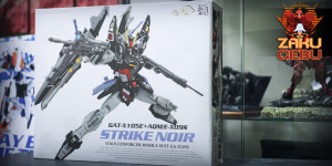Dragon Momoko 1/100 MG GAT-X105E+AQM/E-X09S Strike Noir Gundam
