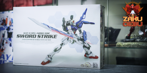 Dragon Momoko 1/100 MG GAT-X105+AQM/E-X02 Sword Strike Gundam