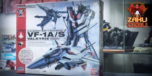 Bandai 1/72 Macross – VF-1S Valkyrie (Hikaru Ichijo Custom)