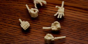 PRE ORDER: AOK Silveroaks 1/100 FM Styling Hands Full Resin Kit Type C (Original Cast)